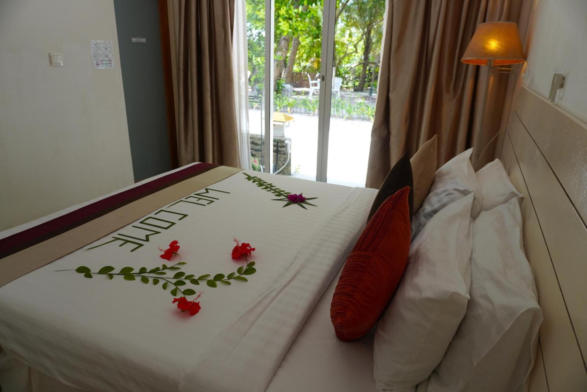 ทีเอ็มอี รีทรีต ดีคูราห์ Hotel ดิห์กูราห์ ภายนอก รูปภาพ